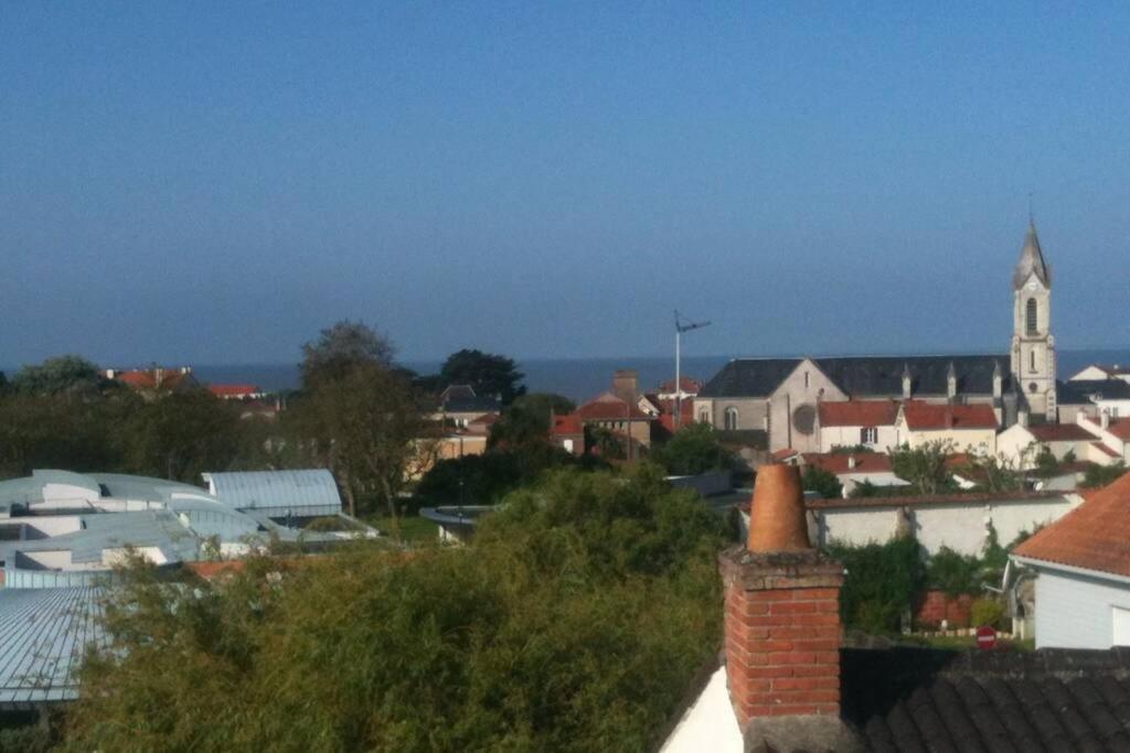 Vue Mer, Et Commerces à 500m *